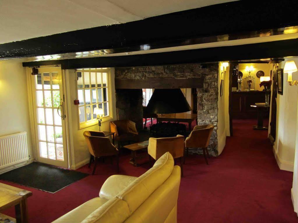 The Three Cocks Coaching Inn Glasbury Exterior foto